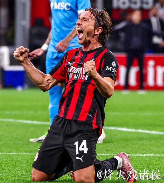 皇马后悔么?40岁魔笛仍不老!助米兰领跑意甲+连续10轮踢满全场 皇马后悔么?40岁魔笛仍不老!助米兰领跑意甲+连续10轮踢满全场